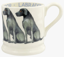 Emma Bridgewater Dogs Black Labrador 1/2 Pint Mug -zittend-