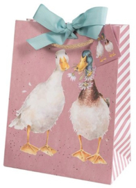 Wrendale Designs Gift Bag - Medium 'Not a Daisy Goes By' Duck