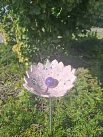 Lila bloem keramiek (tafel decoratie of tuinsteker)