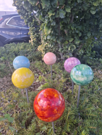 Bol keramiek (tafel decoratie of tuinsteker)