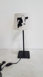 Koe lamp met ronde poot