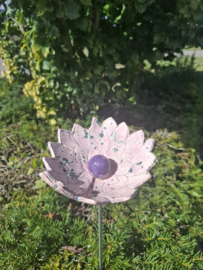 Lila bloem keramiek (tafel decoratie of tuinsteker)
