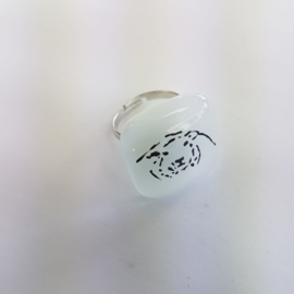 schaap ring met glazen applicatie