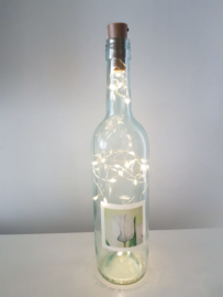 Fles met tulpen aquarel : sfeerlicht, nootjes, suikerpot of vaasje.