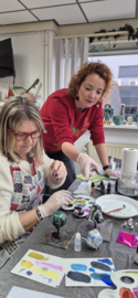 Zaterdag 28 november 2025 kerstballen en alcoholinkt. Kerstworkshop Raalte