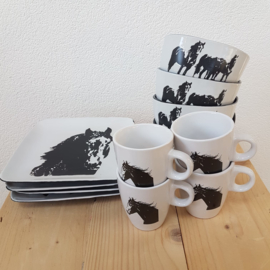 Paard servies set voor 4 personen