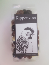 Chocopinda's: kippenvoer