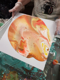 Resultaten workshop acryl gieten te lemelerveld mei 2019