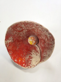 Oud roze bloem keramiek (tuinsteker)