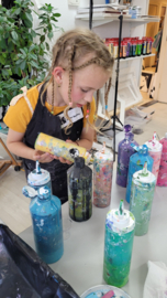 Woensdag kennismaken met kunst 2026: tegel decoratief glazuren, acryl gieten, aquarelleren