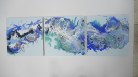 Drie luik: blauw in licht blauw, acryl gieten 20  x 60 cm