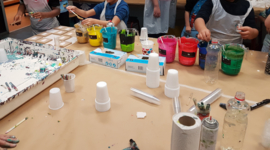 Acryl gieten voor de klas of de hele school