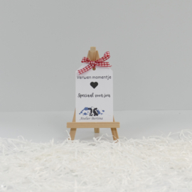 Verwenmoment: geiten mok met Latte Macchiato