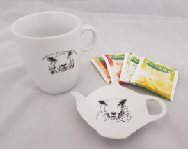 Tea bag holder and mug sheep