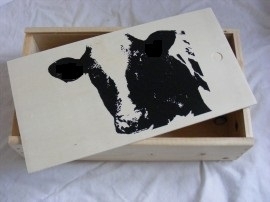 Wine bottle box with cows (2 bottles)