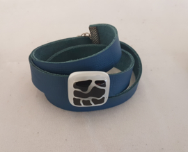 Armband met koeienprint