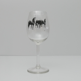 Paarden wijnglas