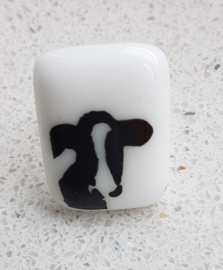 Ring with glass application cow