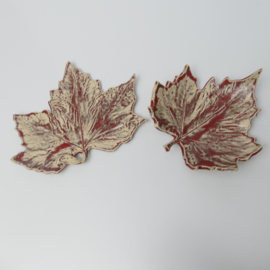 Set van 2 herfst bladeren schaaltje handgemaakt keramiek