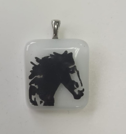 paarden glazen hanger ketting atelier bertina