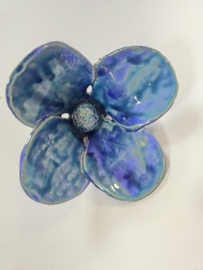 2 Blauwe Bloemen keramiek (tuinsteker)