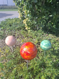 Bol keramiek (tafel decoratie of tuinsteker)