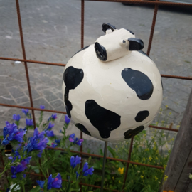 Grote koe keramiek (tuinsteker)