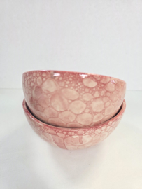 Kom keramiek met rode bellen glazuur