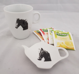 Tea bag holder and mug horse