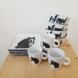 Paard servies set voor 4 personen