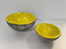 Set van 2 gele schalen keramiek