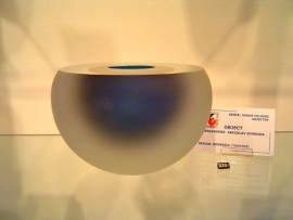 Frosted Object met Blauw gesigneerd