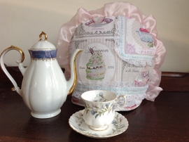 High tea in pastel