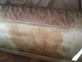 Removing limescale stains from leather