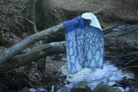 Klippan eco-wol "House in the Forest" - navy blue