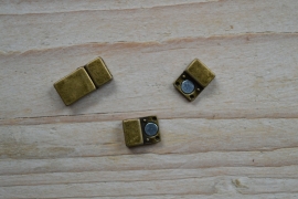 Bronskleurige magneetsluiting 5 mm ca. 9 x 16 mm per stuk