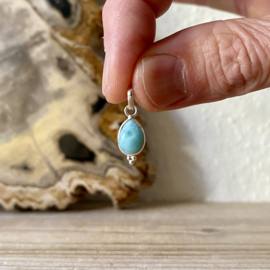 Sterling zilver hangertje met Larimar