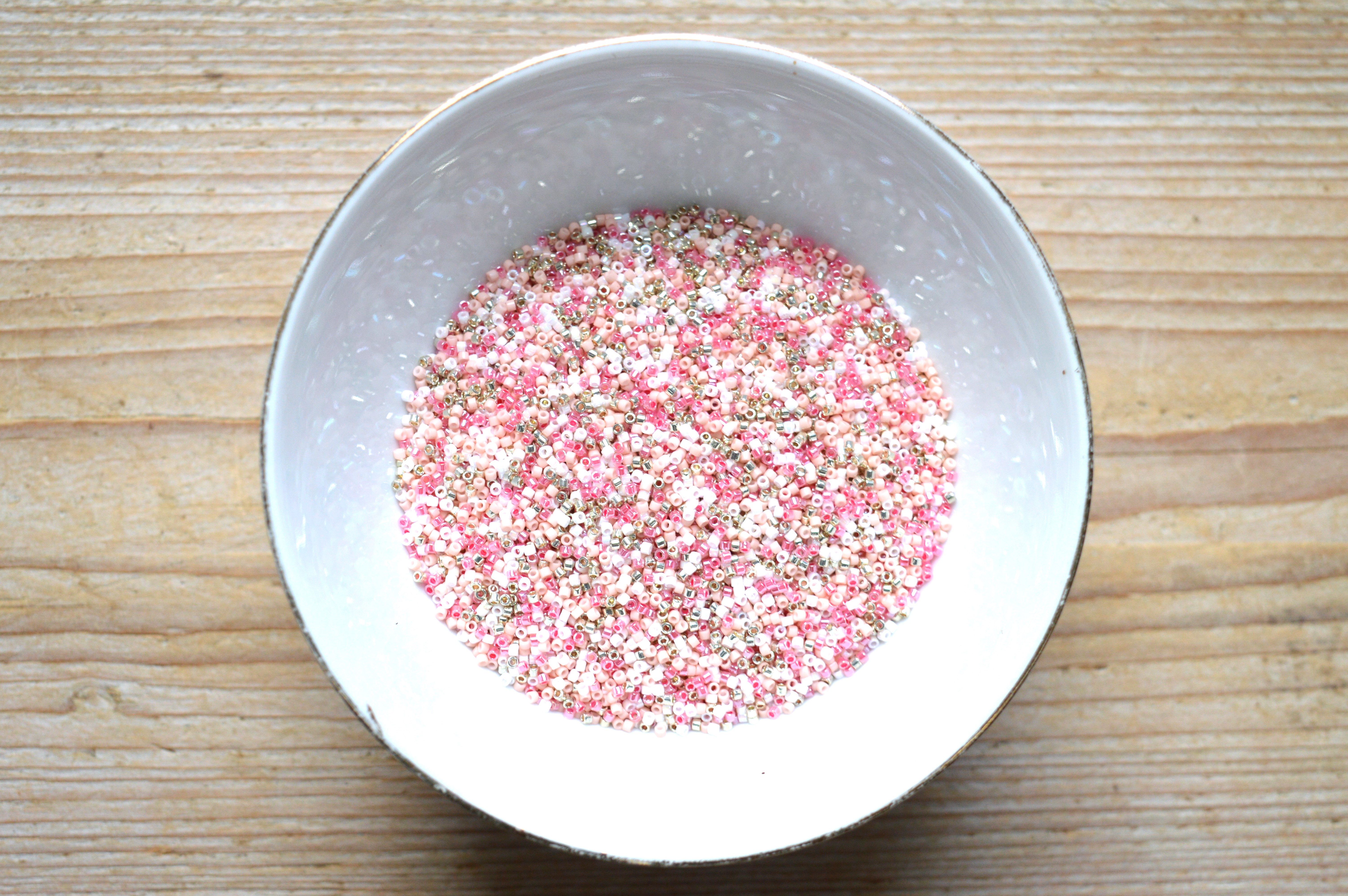 Miyuki Delica’s 11 Mix Light Pink (per 5 gram)