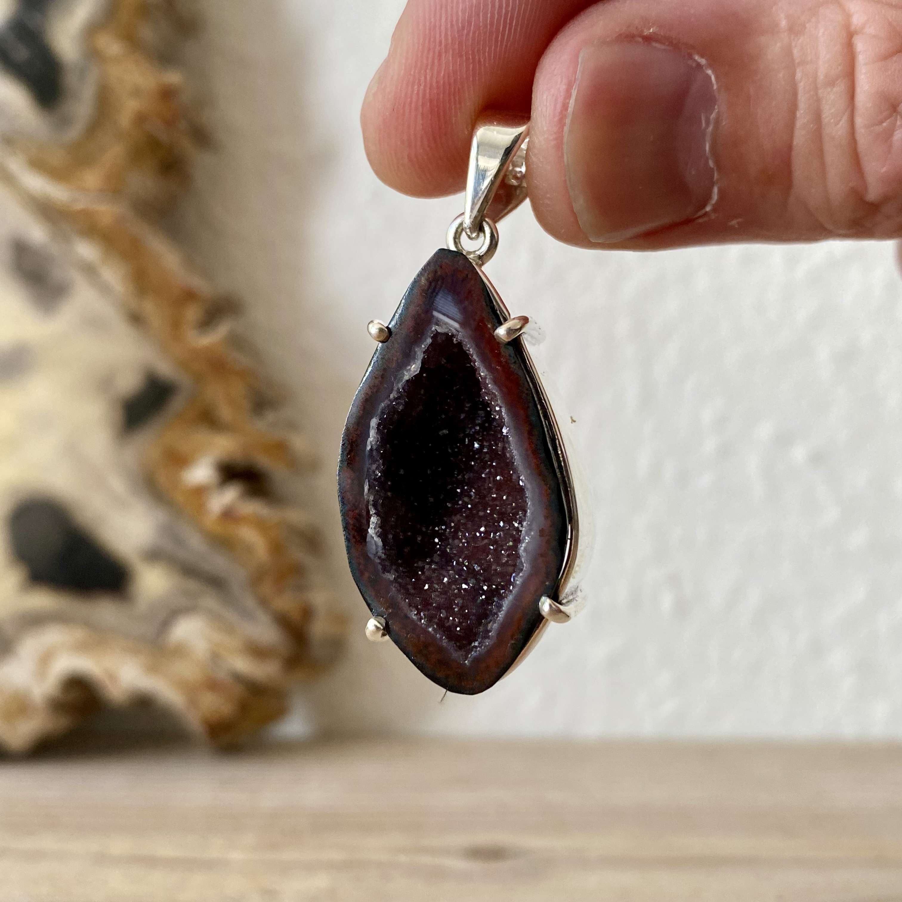 Hanger Agaatgeode in sterling zilver ca. 18 x 38 mm