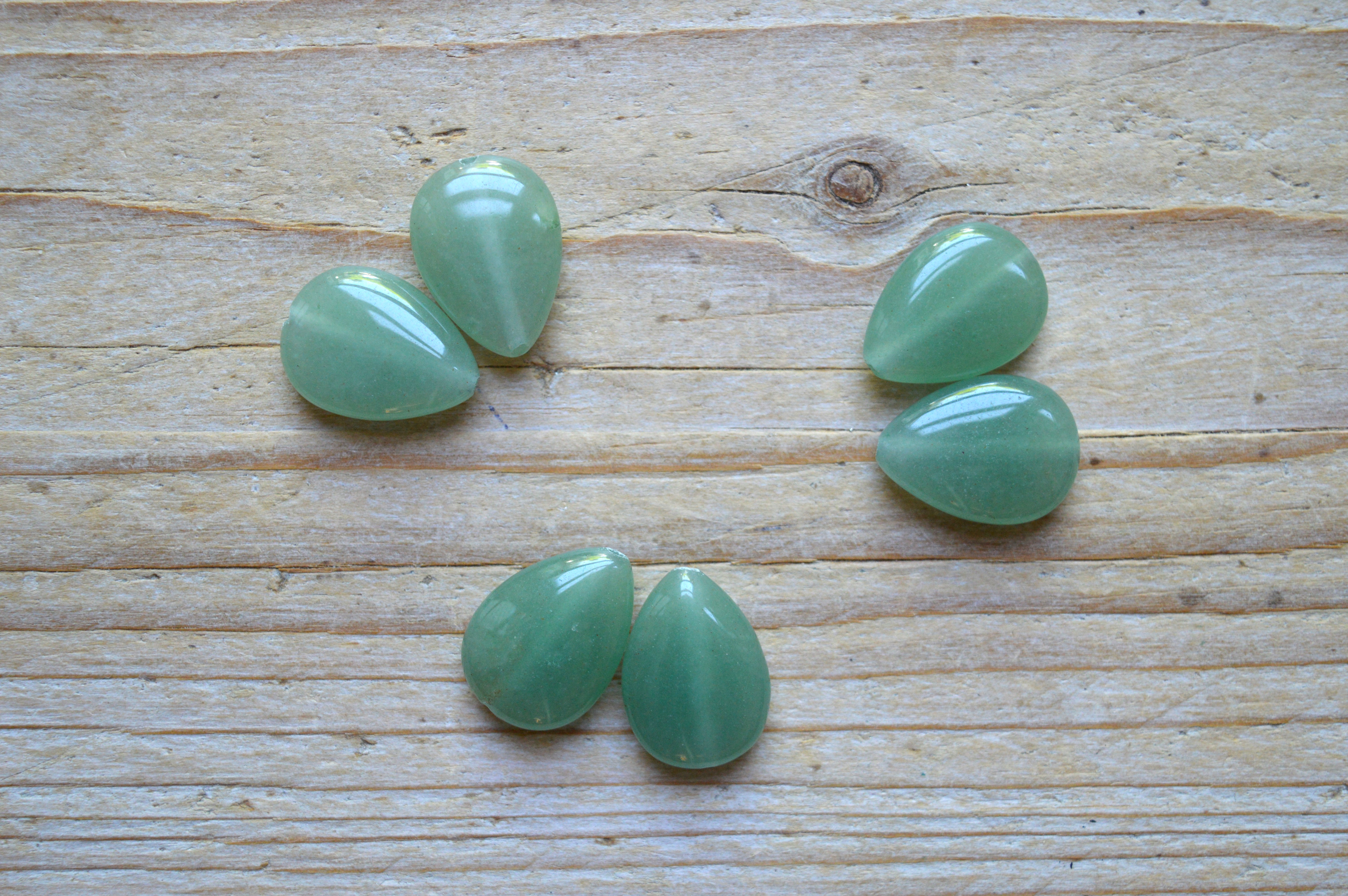 Aventurijn platte druppels ca. 13 x 18 mm per 2