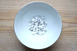 Howliet coin cabochon ca. 8 mm