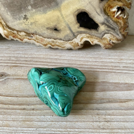 Malachiet gepolijste sculptuur