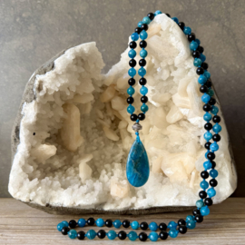 Apatiet en Zwarte Toermalijn Mala