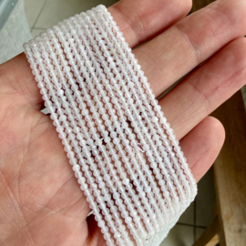 Regenbogen Mondstein facettierte runde Perlen ca. 2 mm (seedbeads)