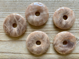 Donut Roze Maansteen ca. 40 mm per stuk