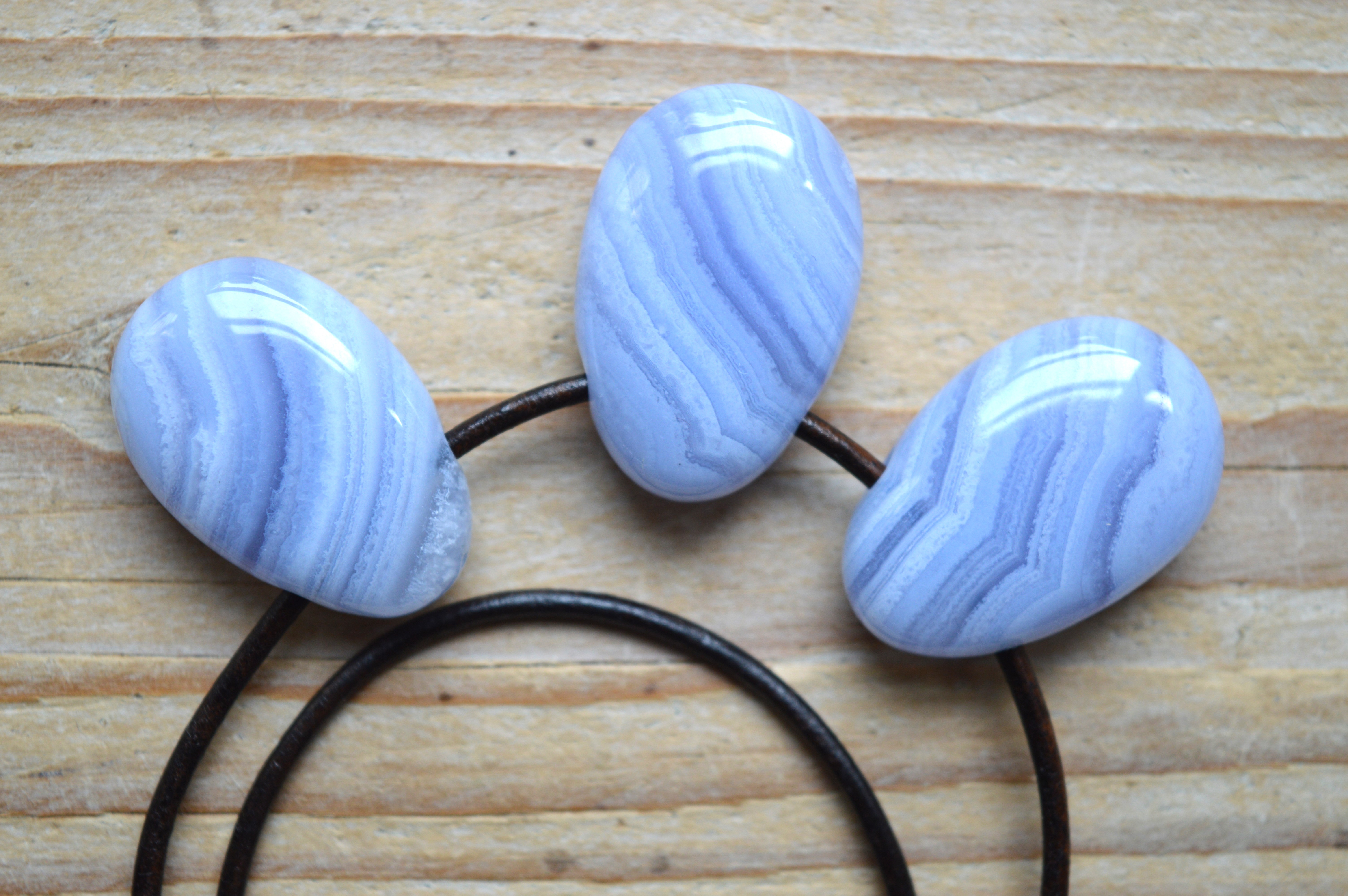 Chalcedoon hanger C ca. 20 x 30 mm