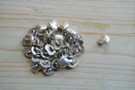 Metalen knoop 'hart klein' ca. 13 mm per 2 stuks