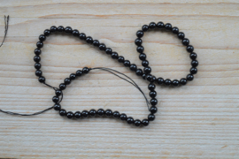 Schwarze Turmalin runde Perlen 6 mm