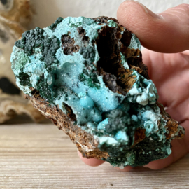 Ruwe Chrysocolla met druzy