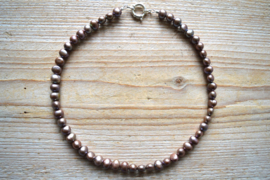 Kort collier van Zoetwaterparels